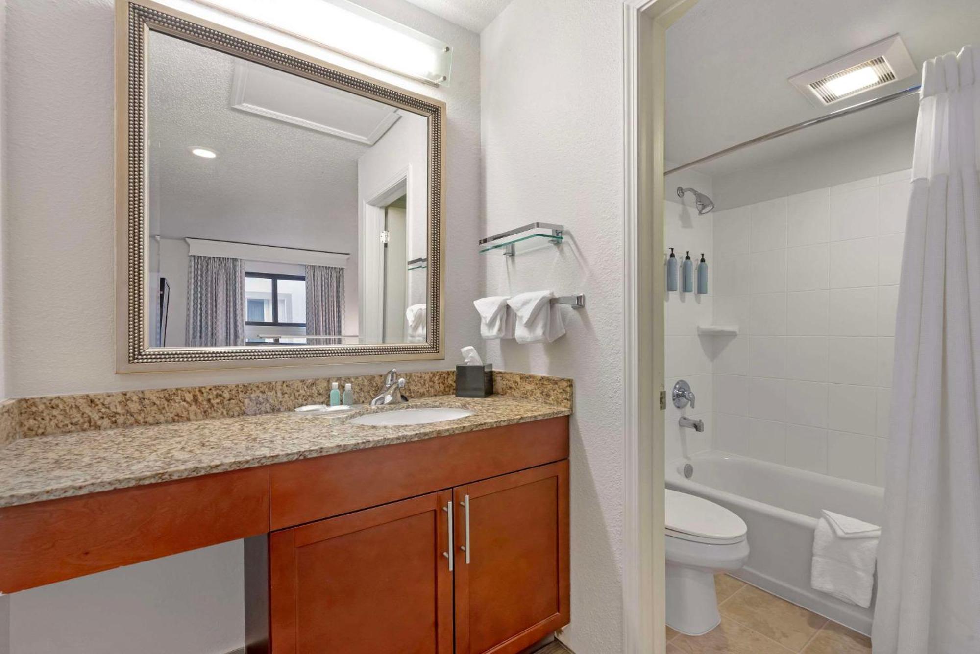 Mainstay Suites St Louis - Galleria Richmond Heights Exterior foto